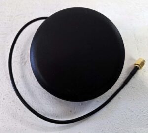 LTE roof antenna