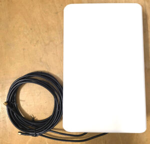 LTE wall antenna